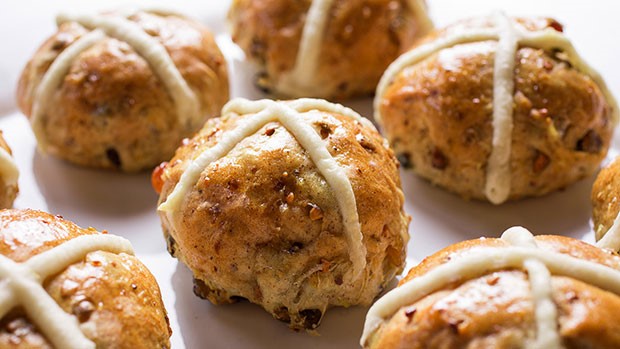 hot cross buns