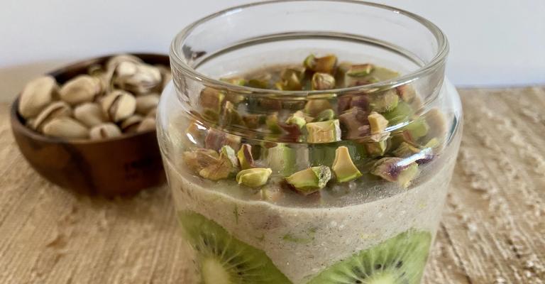 Green Energy Overnight Oats